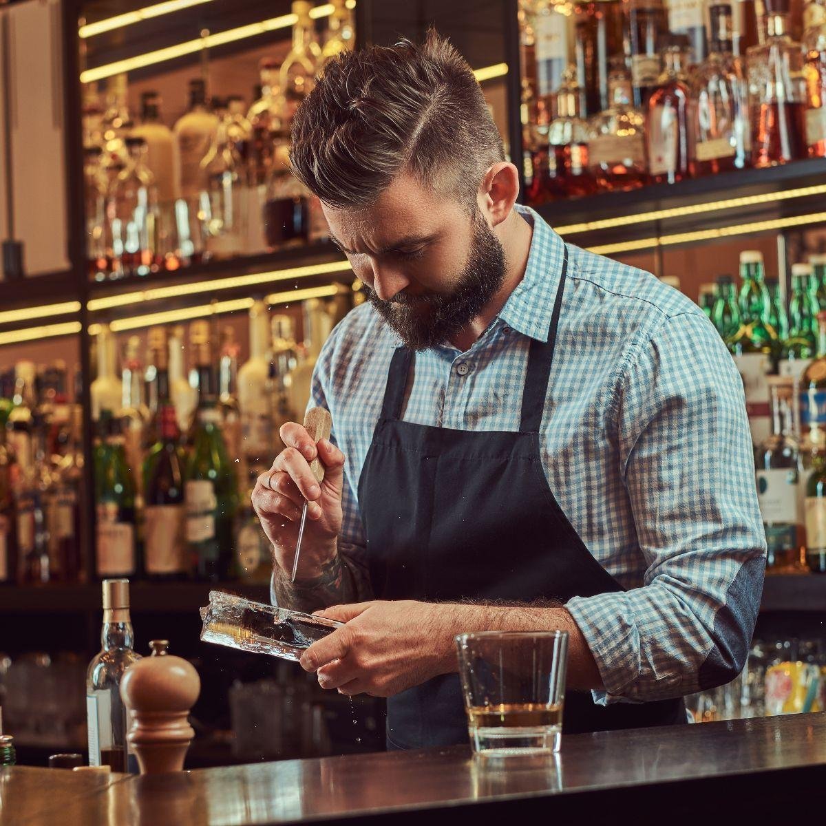 Barman / Barmaid